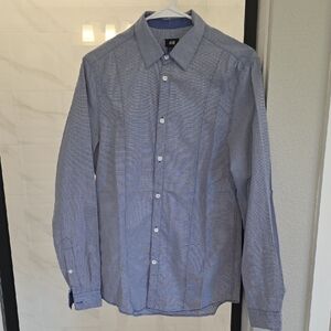 H&M Light Blue Casual Button Down Shirt